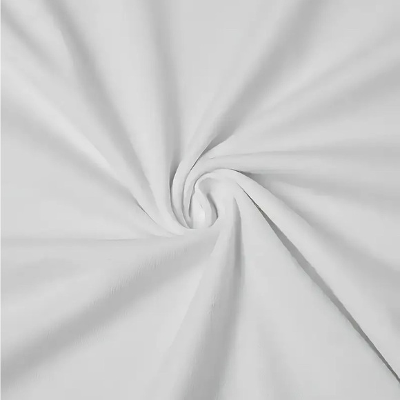 - Cherry white graphic T-Shirt size medium - Picture 5 of 6